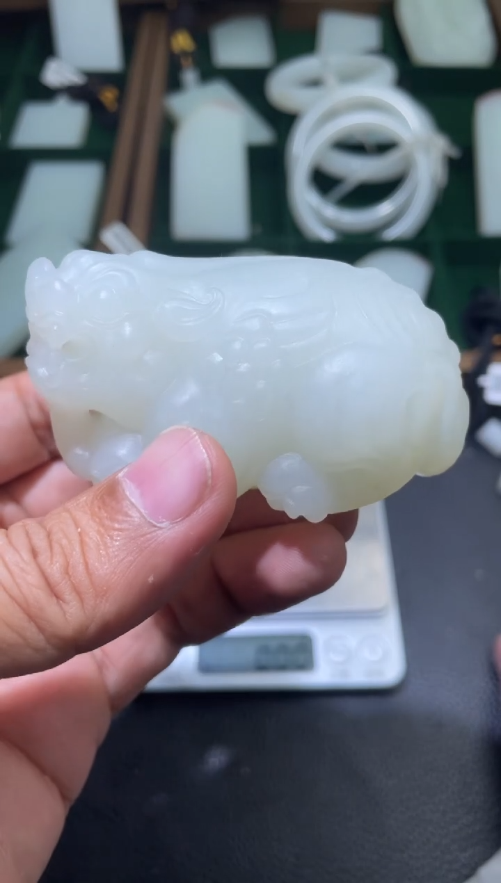 定制和田玉貔貅 