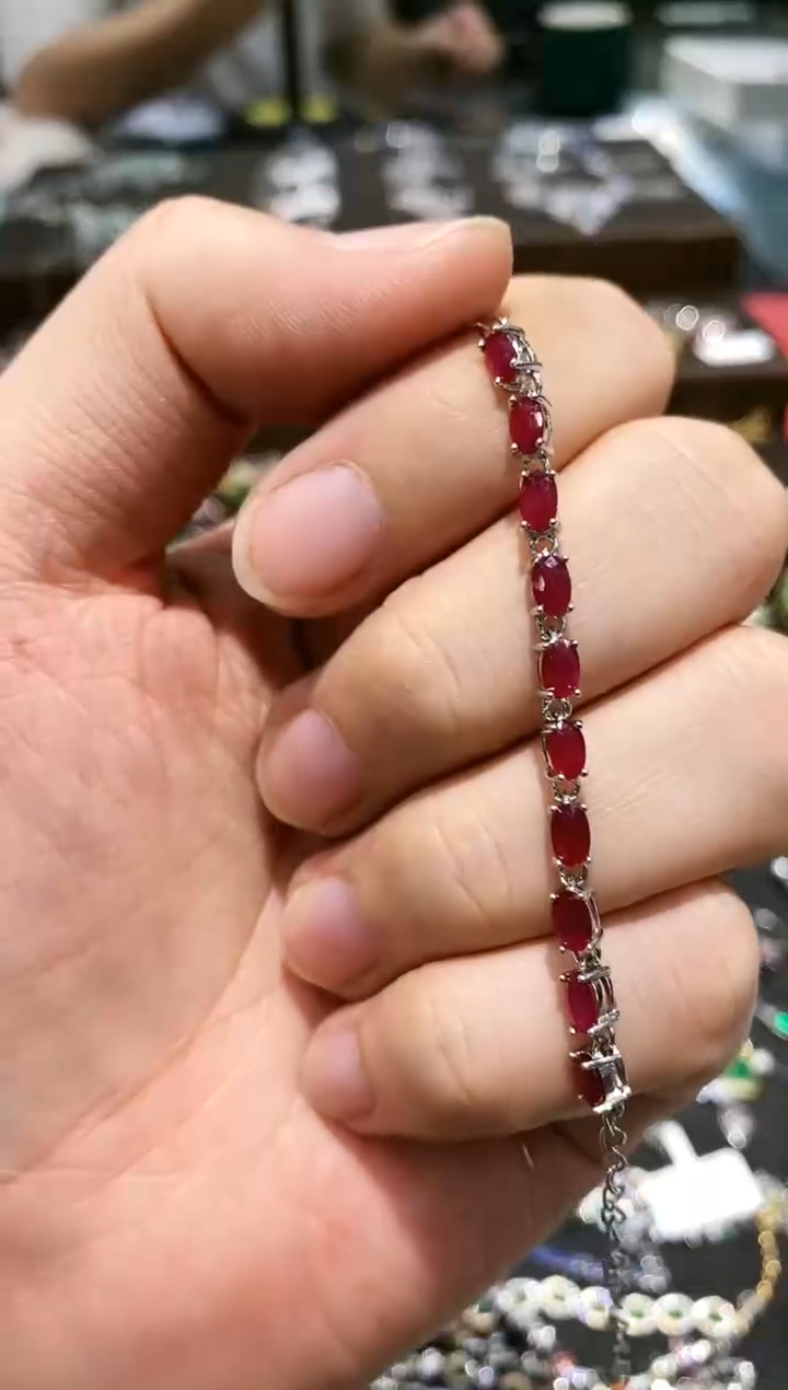 【闪购商品】红宝石手链银S925镶嵌手链