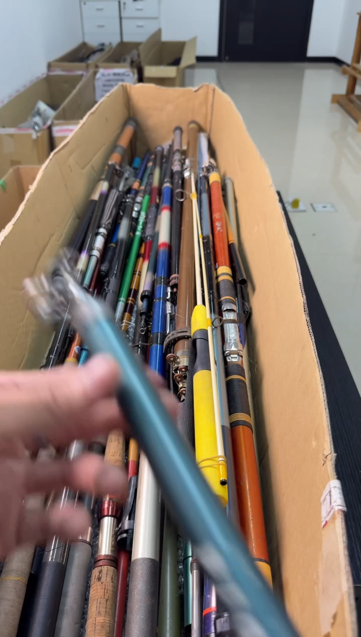 天* 孤品微瑕， 以直播间为准  加 10元发顺丰