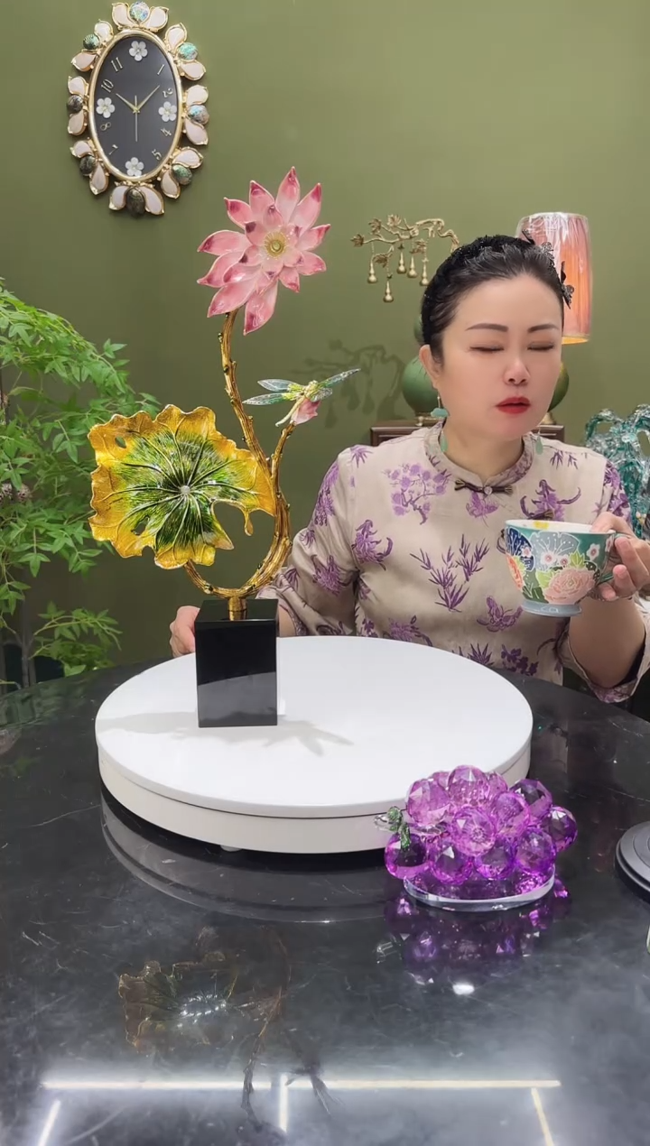 合金珐琅彩荷花摆件