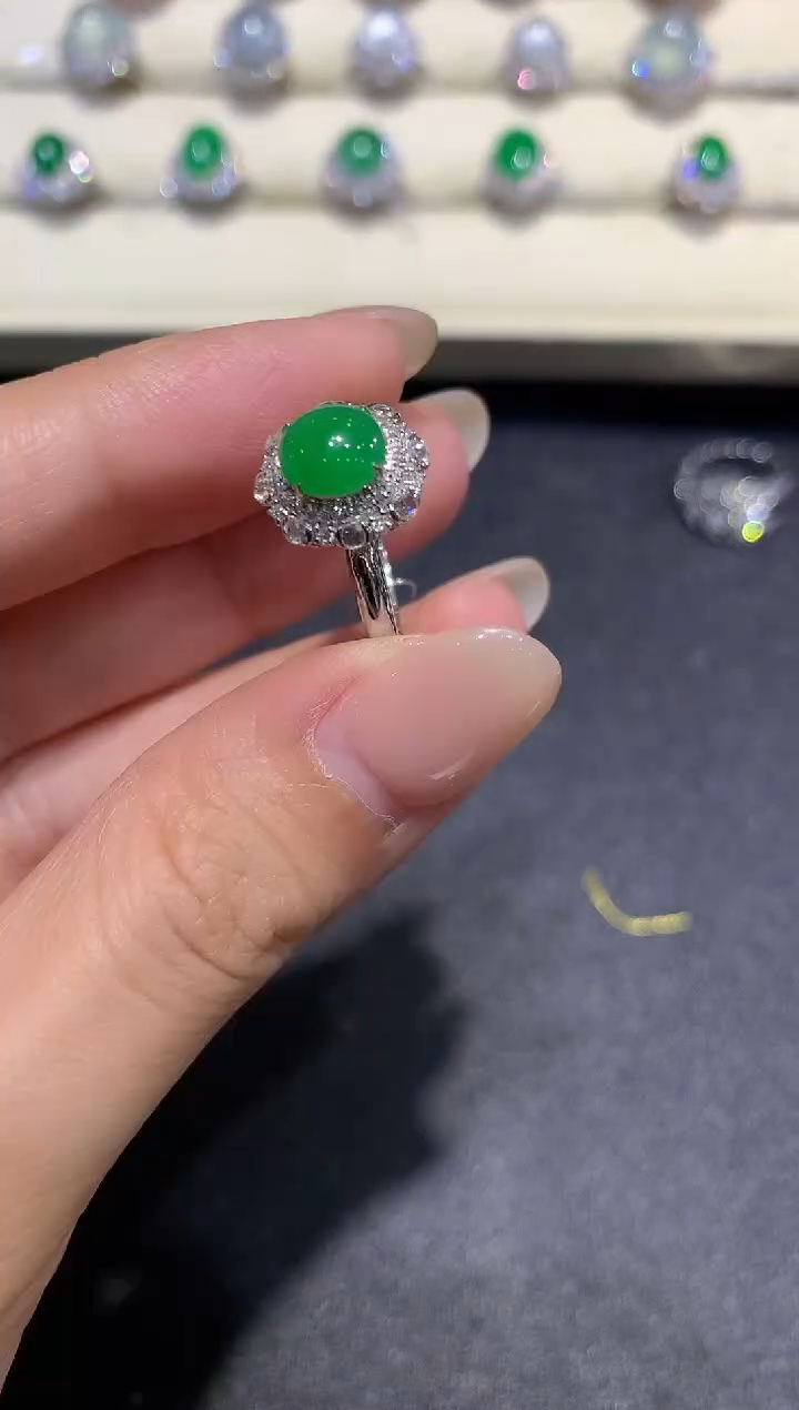 【闪购商品】翡翠戒指18K金镶嵌a140       