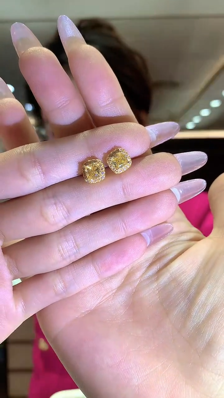 【闪购商品】18K金耳饰耳饰          