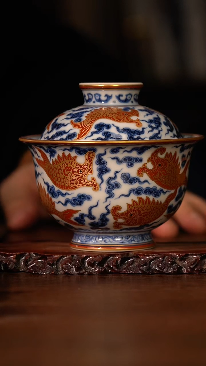 【闪购商品】杯宣之堂泛红描金文瑶鱼盖碗