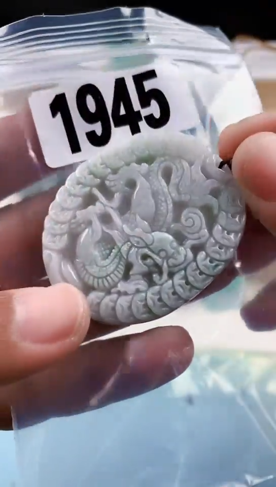 【闪购商品】翡翠挂件未镶嵌天然翡翠吊坠挂件