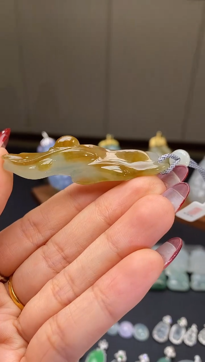 【闪购商品】翡翠吊坠(不含链)未镶嵌随行