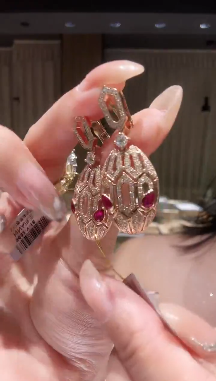 18K金镶嵌耳饰钻石AY0181-R