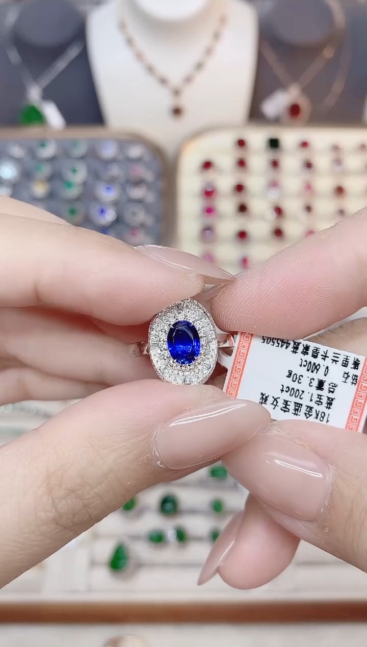 蓝宝石戒指蓝宝石18K金镶嵌1.2CT