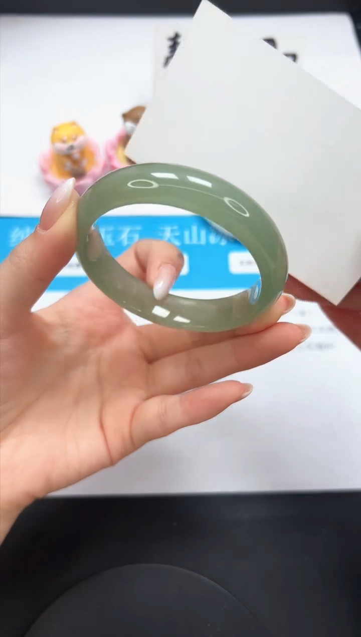 【闪购商品】石英质玉手镯未镶嵌A84-57.2