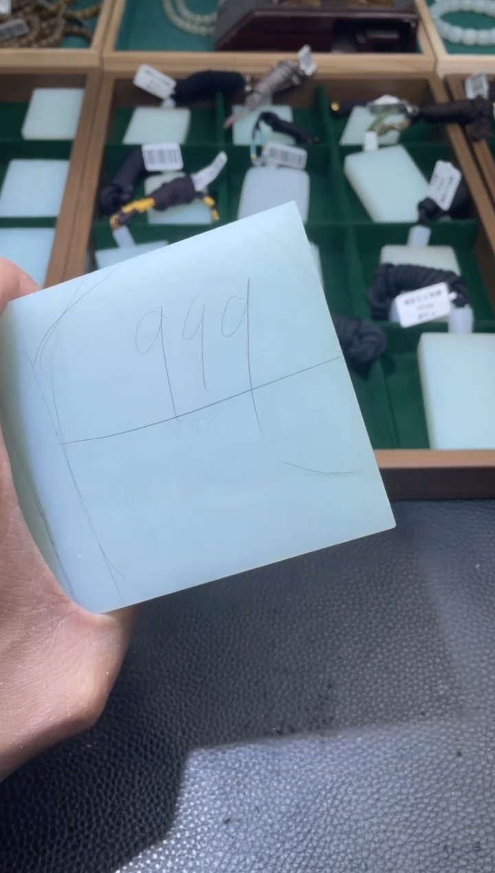 定制和田玉手镯最大62