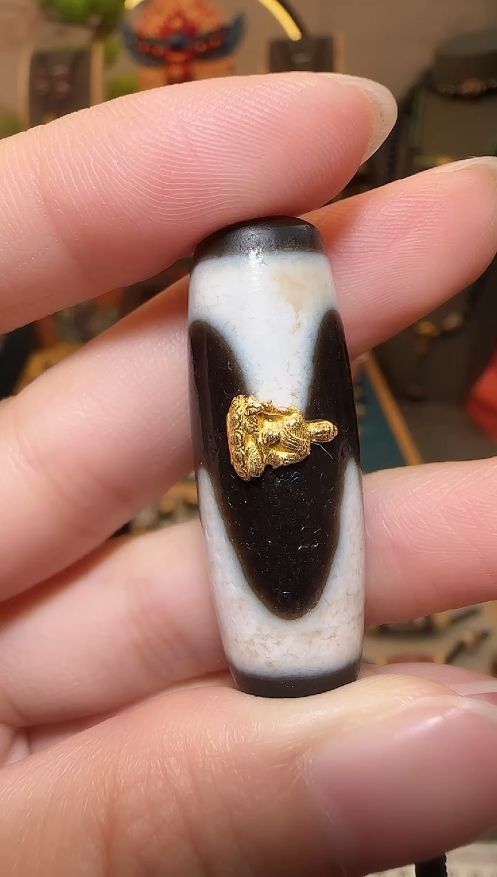 【闪购商品】玛瑙手饰18K金镶嵌吊坠