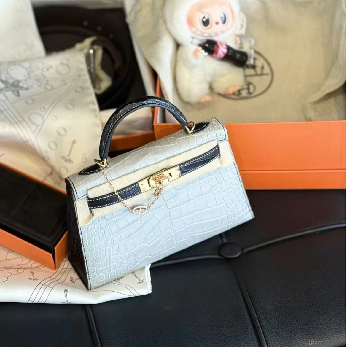 未使用 Hermes/爱马仕 minikelly二代珍珠灰拼黑方块W刻