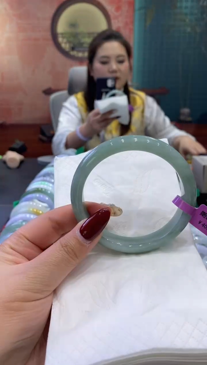 【闪购商品】翡翠手镯未镶嵌多人0017893