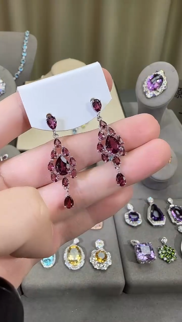 银S925镶嵌耳饰石榴石9*7mm耳坠水滴款