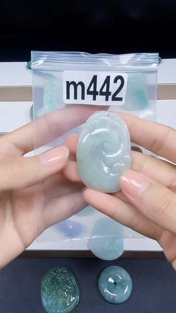 颈饰未镶嵌翡翠翡翠珠宝吊坠挂件
