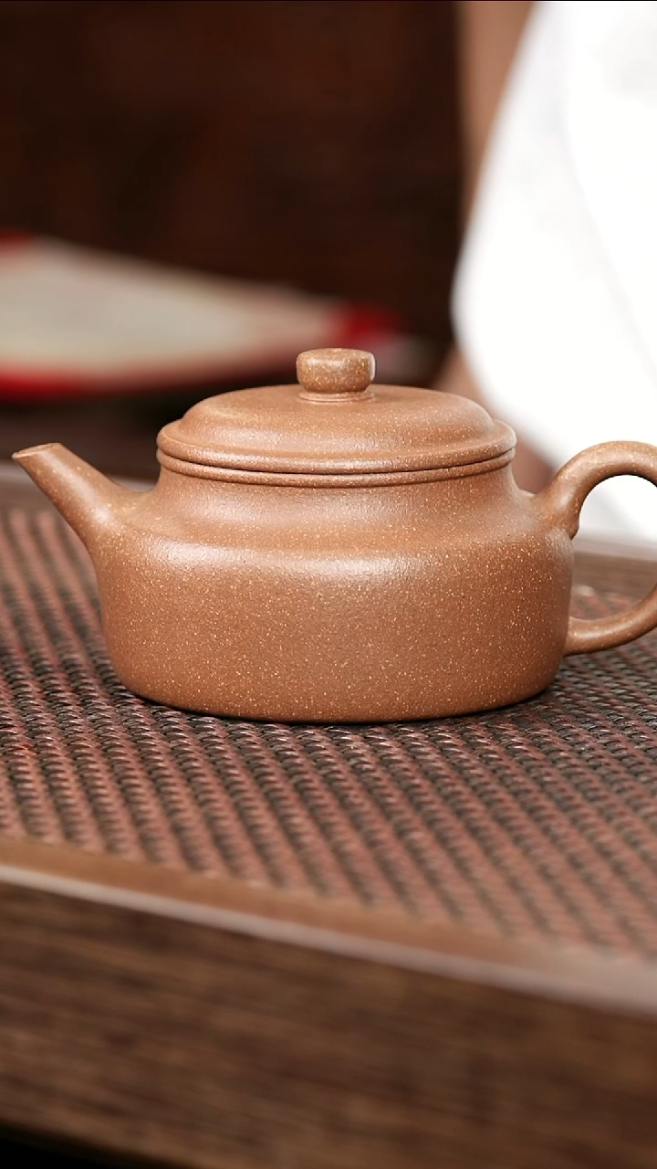 茶壶紫砂青降坡 扁剑流德钟