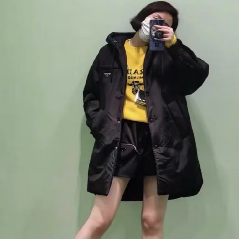 99新 Prada/普拉达 潮奢豆 严选/黑色三角标连帽棉服/H13077