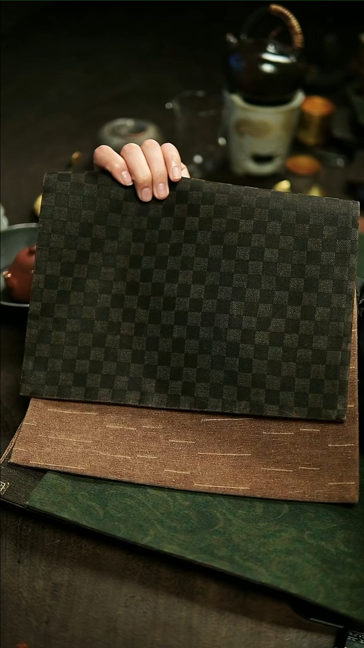 【闪购商品】绢丝香云纱格纹黑色茶席