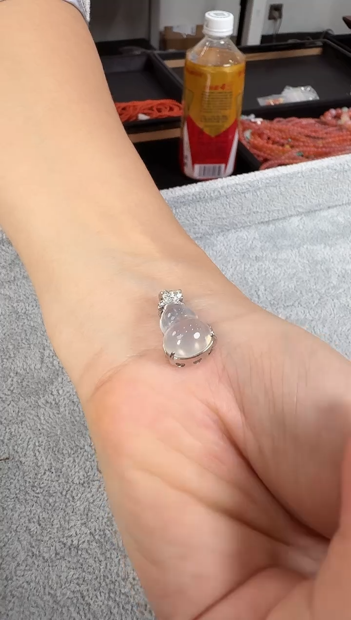 未镶嵌颈饰玛瑙/玉髓1006056