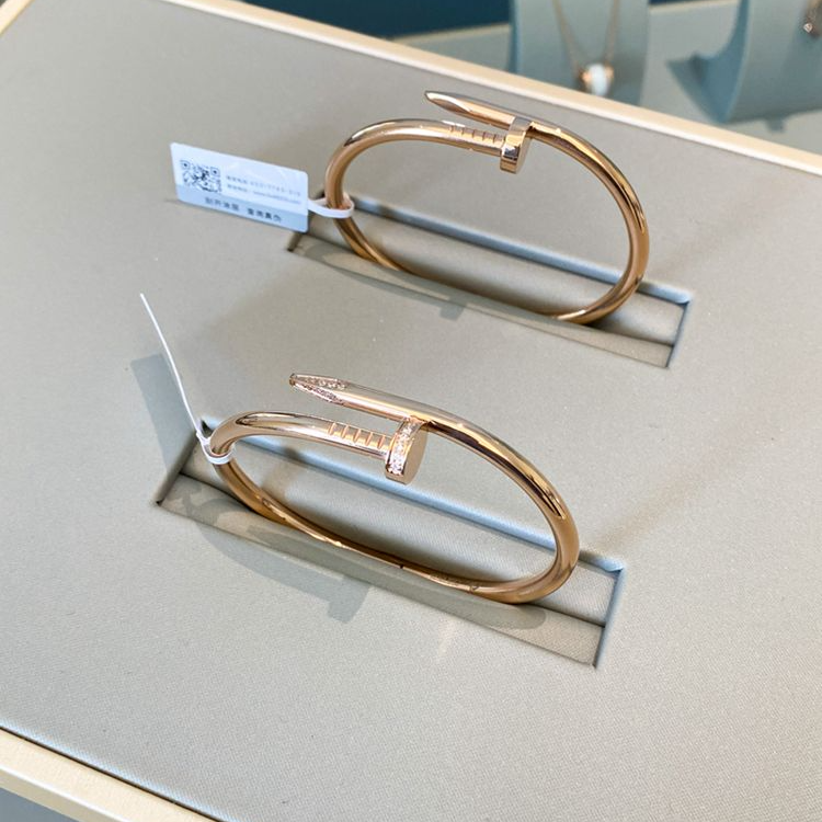 钛钢合成锆石手镯 玫瑰金  钉子手镯B1401