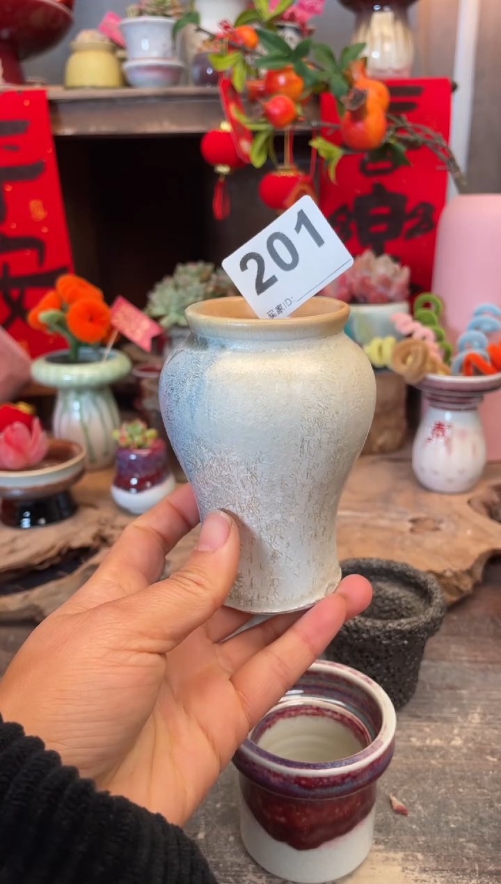 【闪购商品】摆件201微瑕知木小芳花盆