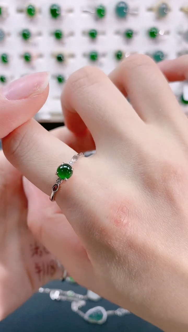 【闪购商品】翡翠戒指银S925镶嵌天然翡翠