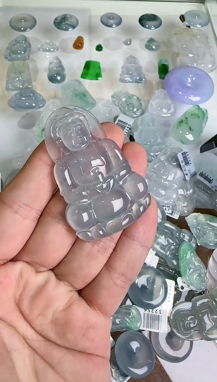 【闪购商品】翡翠吊坠(不含链)未镶嵌   