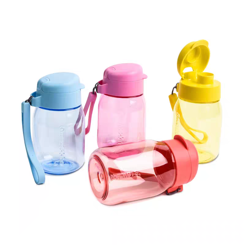 特百惠350亳升嘟嘟企鹅杯儿童男女吸管杯便携塑料PC水壶高颜值