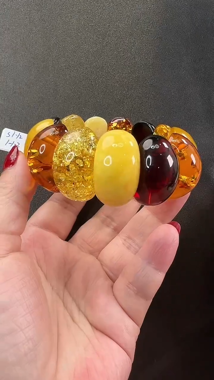 【闪购商品】琥珀手串未镶嵌手牌