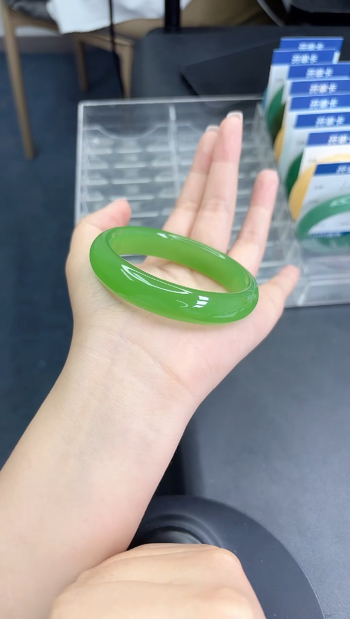 未镶嵌手镯石英质玉178/5960