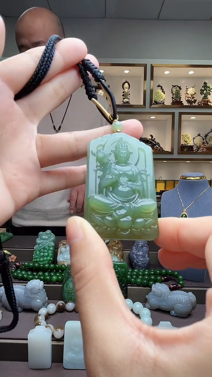 【闪购商品】和田玉颈饰未镶嵌苏