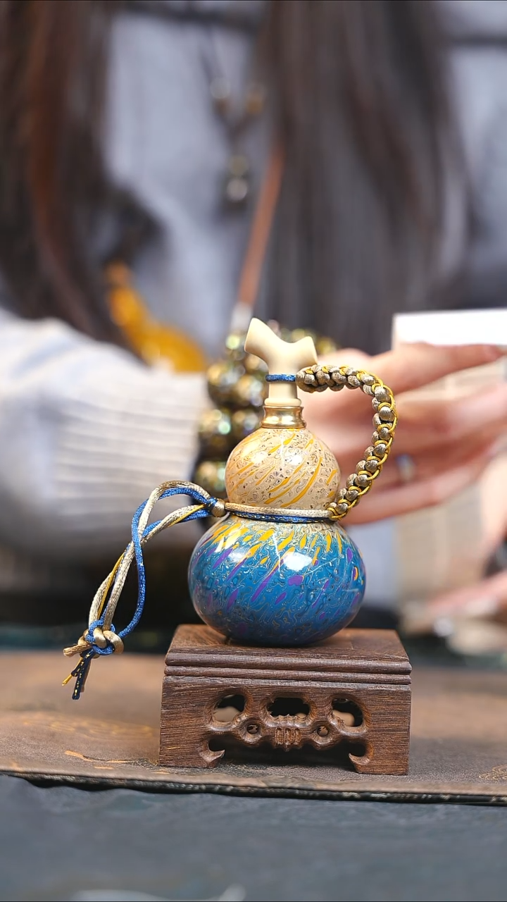 【闪购商品】XM056漆艺精致小手捻(开口）