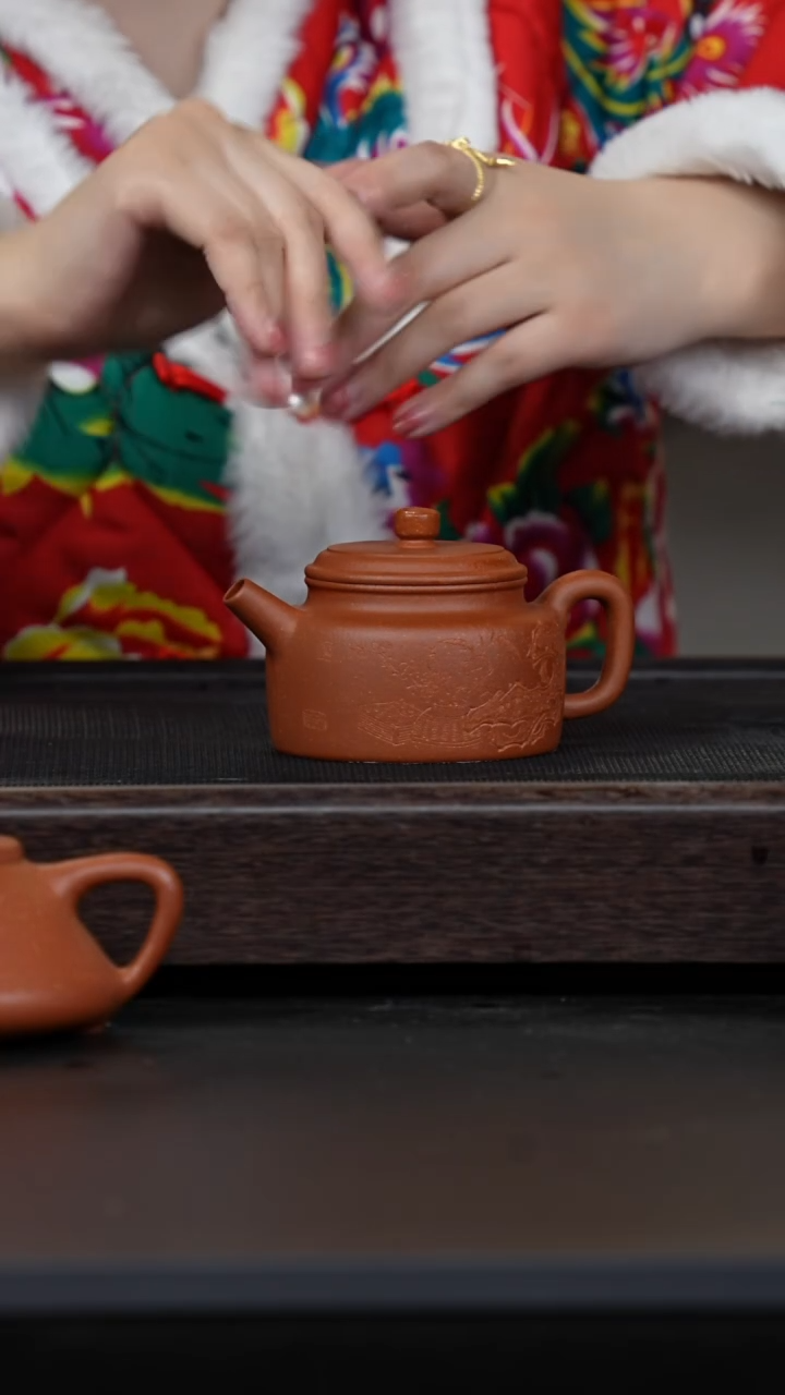 【闪购商品】紫砂茶壶红黄泥刻绘德钟