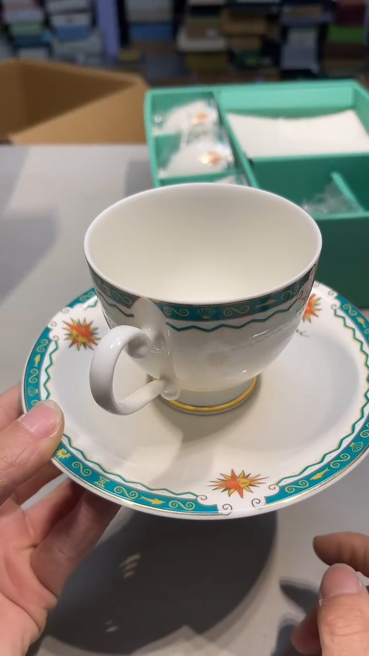 手工艺品琉璃L****a城城工艺品店