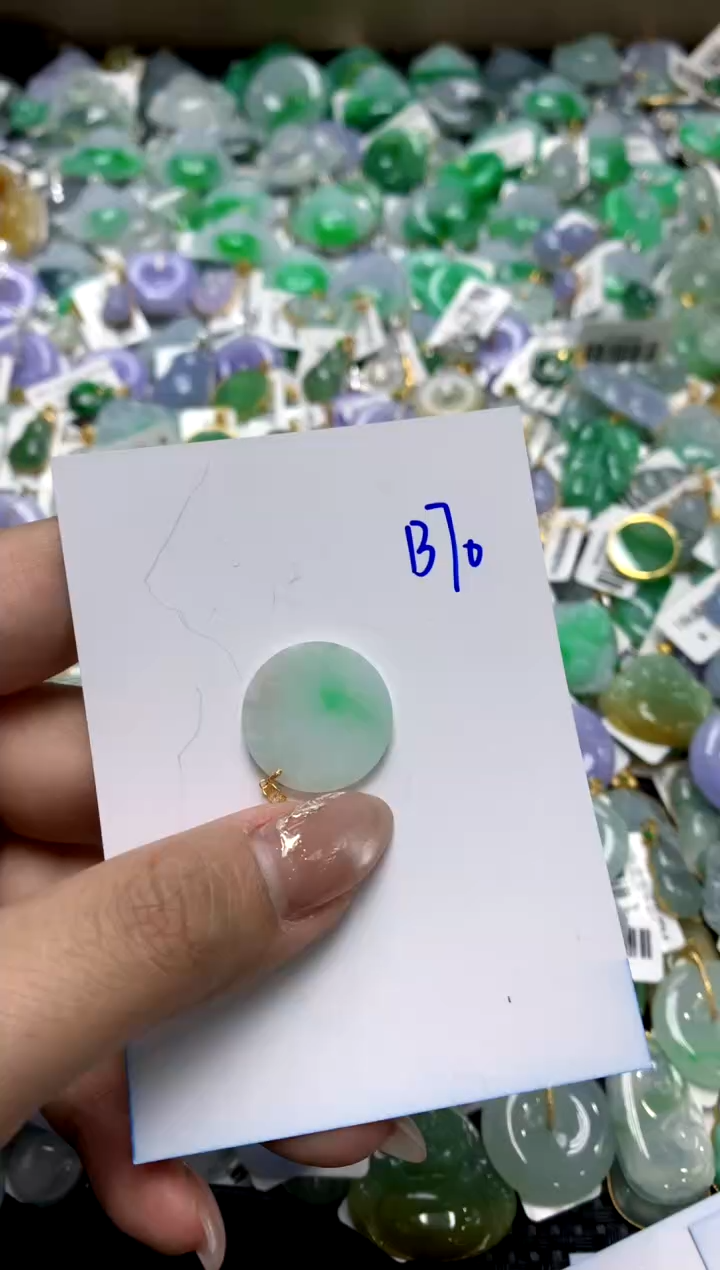 【闪购商品】翡翠颈饰18K金镶嵌11111111