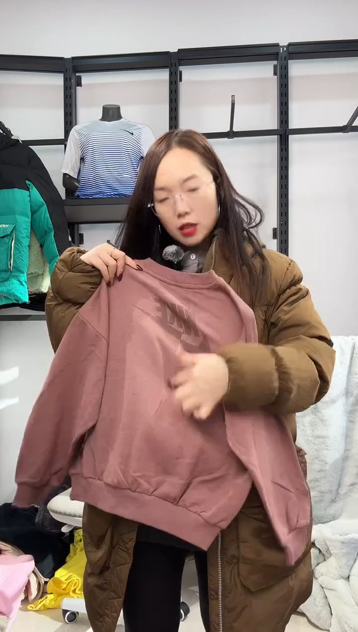 2543 闪购编码  运动卫衣裤以直播间过款为准 尺码  ·  