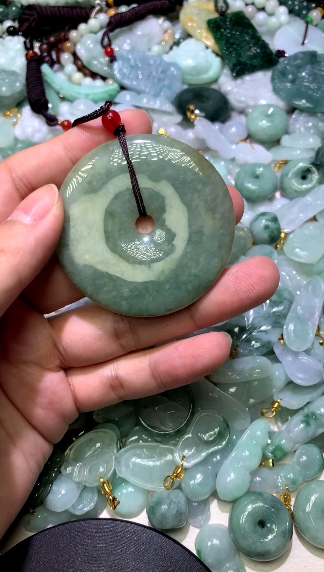 颈饰未镶嵌翡翠1