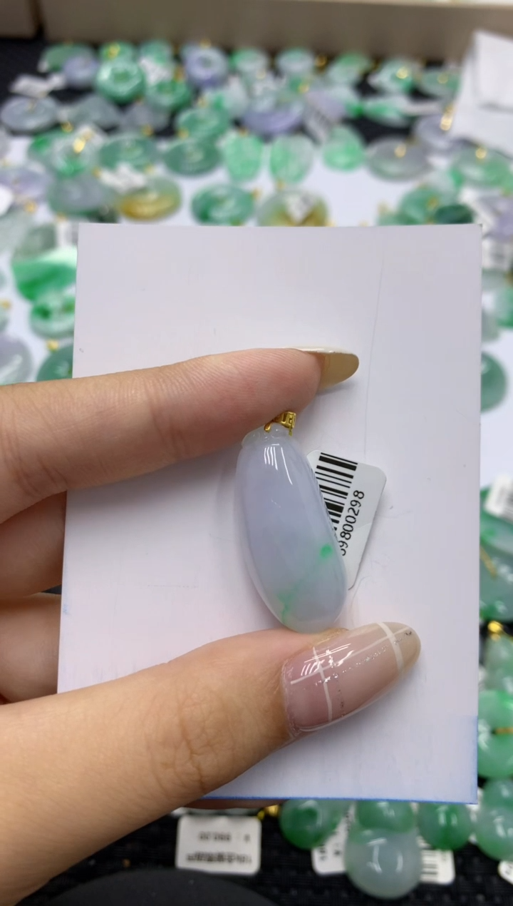 翡翠18K金镶嵌颈饰天然缅甸翡翠A货