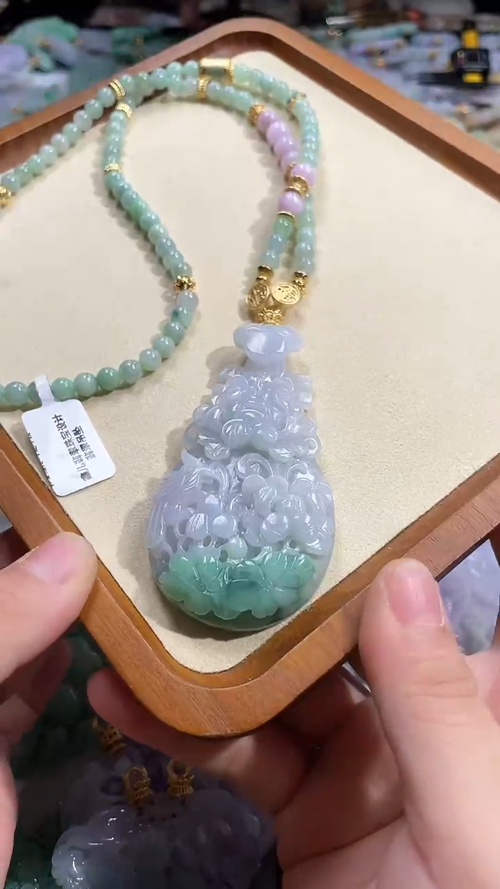 【闪购商品】翡翠颈饰未镶嵌吊坠