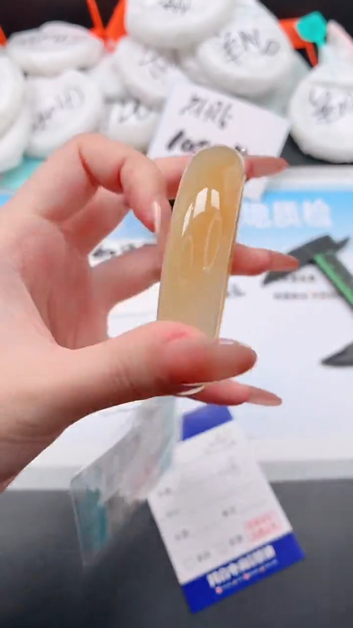 未镶嵌手镯石英质玉25W45-59