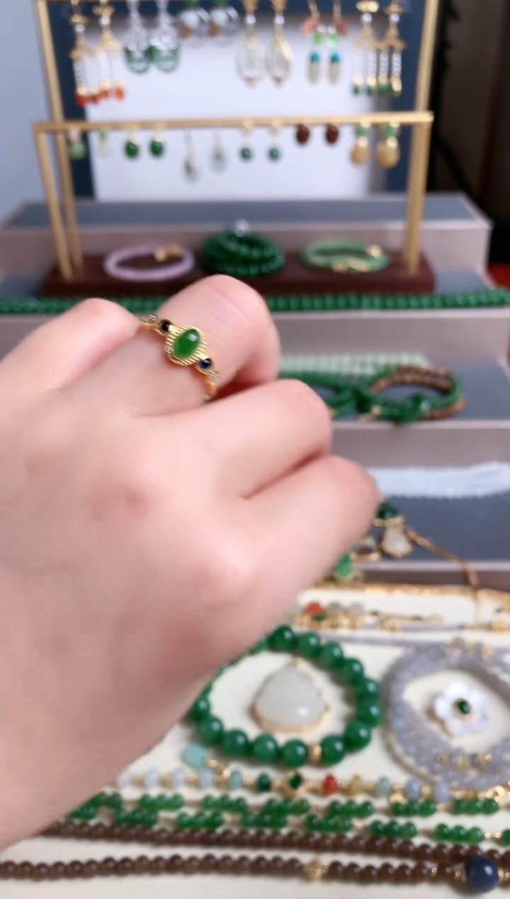 银S925镶嵌戒指和田玉1