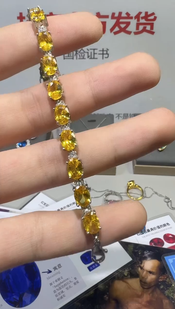 18K金镶嵌手链钻石2