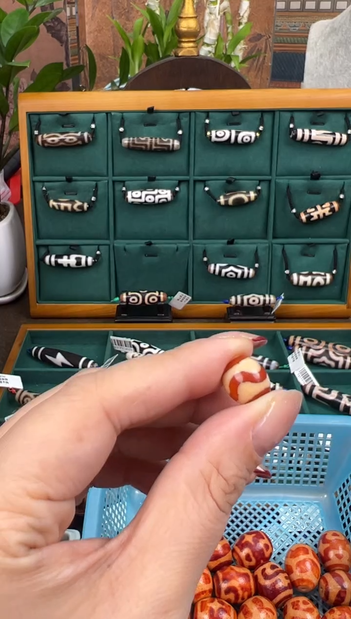 【闪购商品】玛瑙/玉髓颈饰合金81.