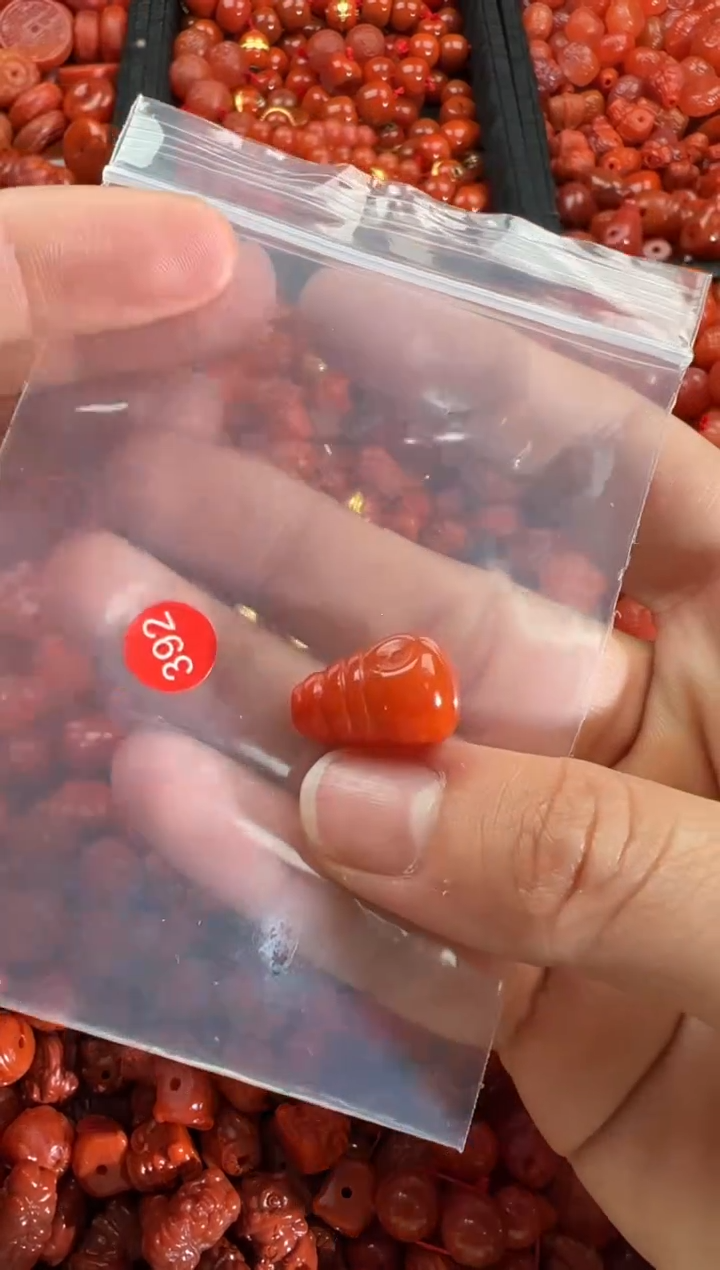 【闪购商品】南红玛瑙颈饰未镶嵌1