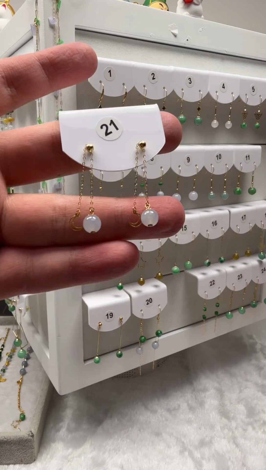 18K金镶嵌翡翠耳饰缅甸天然翡翠a货