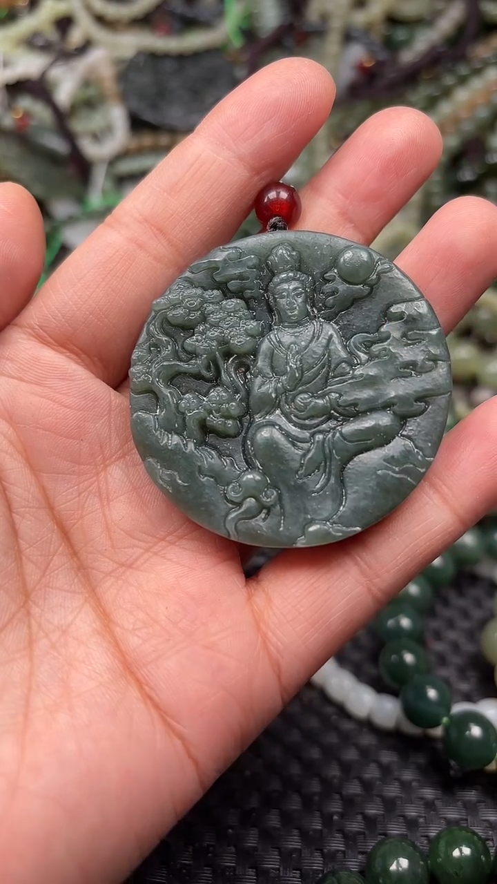 颈饰未镶嵌和田玉1