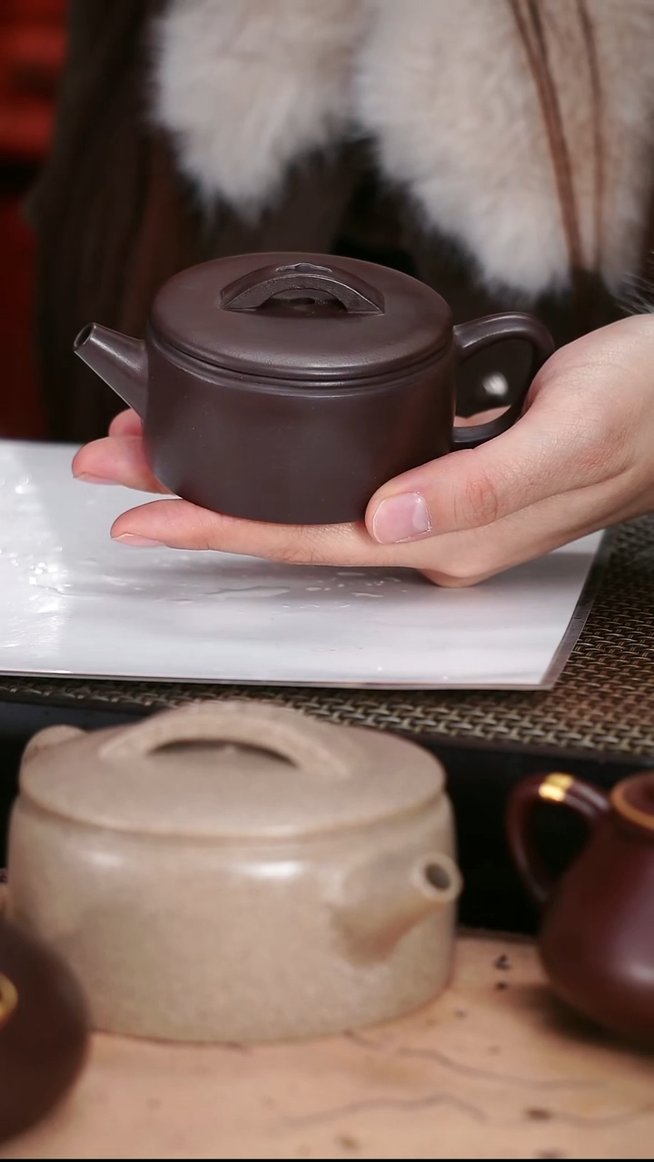 茶壶紫砂深井老紫泥薄胎平底汉瓦150cc