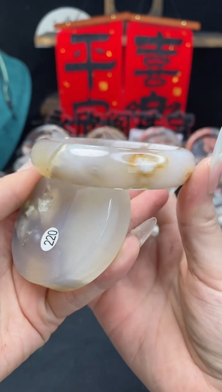 【闪购商品】石英质玉手镯（圆镯）未镶嵌61