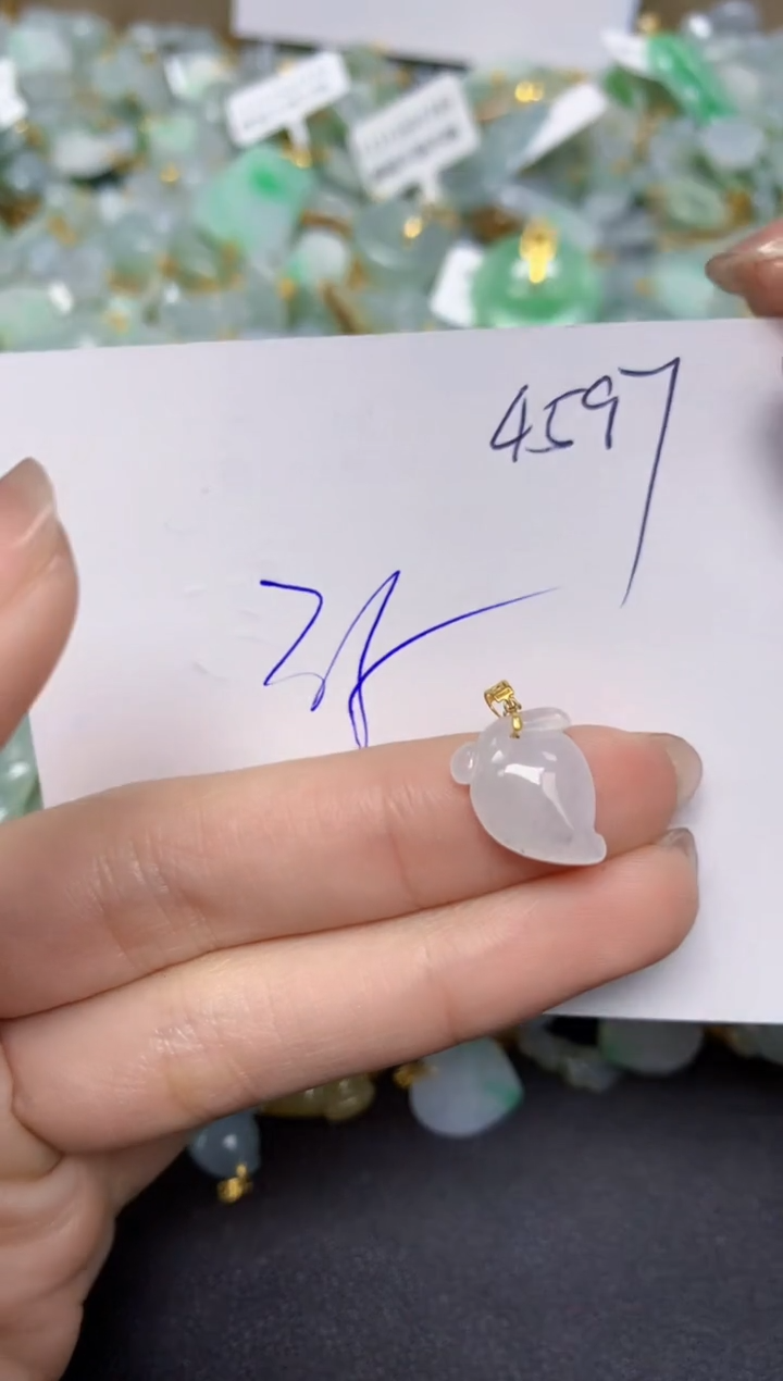 【闪购商品】翡翠颈饰18K金镶嵌天然翡翠A货