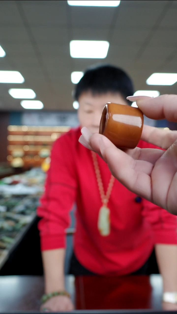 未镶嵌蛇纹石玉戒子多样是发货随机发一