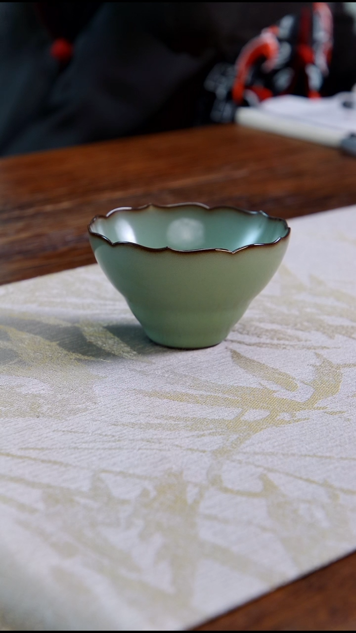 【闪购商品】文俊粉青福禄宝象花口杯